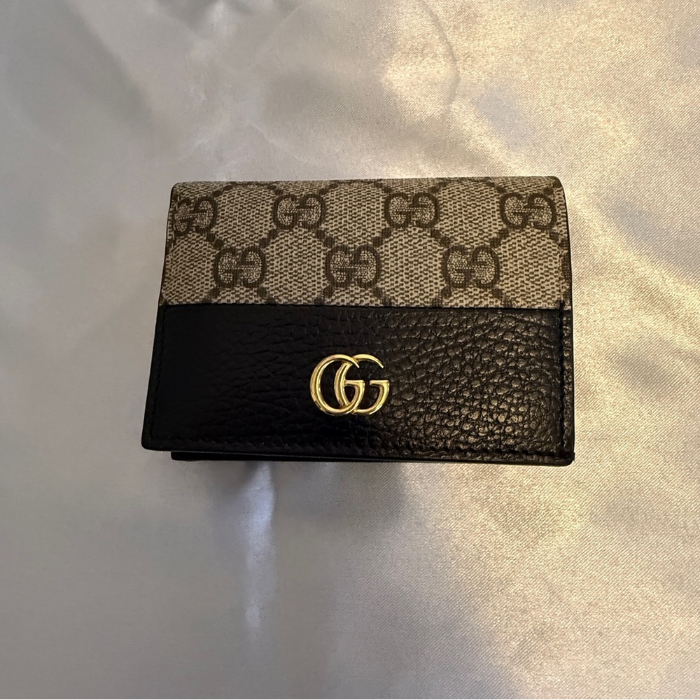 Authentic Gucci Marmont Black and Brown Wallet